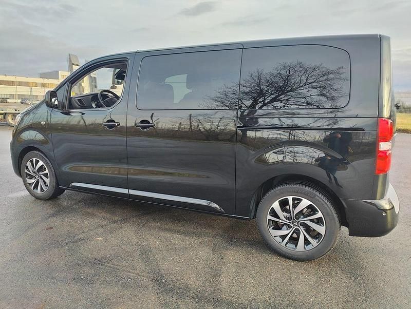 Gebraucht Citroën Spacetourer Feel 144 PS (105 kW) 2021 Schwarz Van / Kleinbus