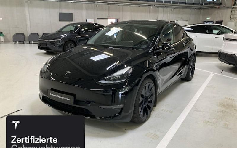 Gebraucht Tesla Model Y Performance 321 kW (437 PS) 2022 Schwarz SUV