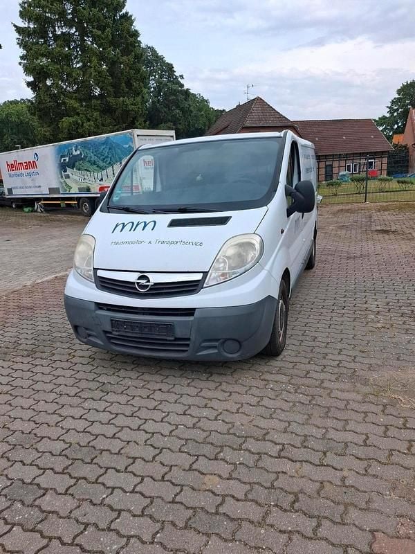 Weiß Gebraucht 2007 Opel Vivaro Van | 1.999 € (Fairer Preis) - Bild 1/4