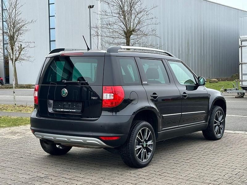 Gebraucht Skoda Yeti Adventure 105 PS (77 kW) 2013 Schwarz SUV