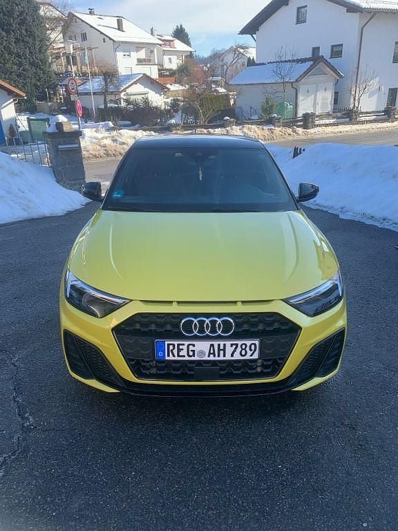 Gelb Gebraucht 2020 Audi A1 Sportback S-Line Kleinwagen | 20.500 € (Guter Preis) - Bild 1/4