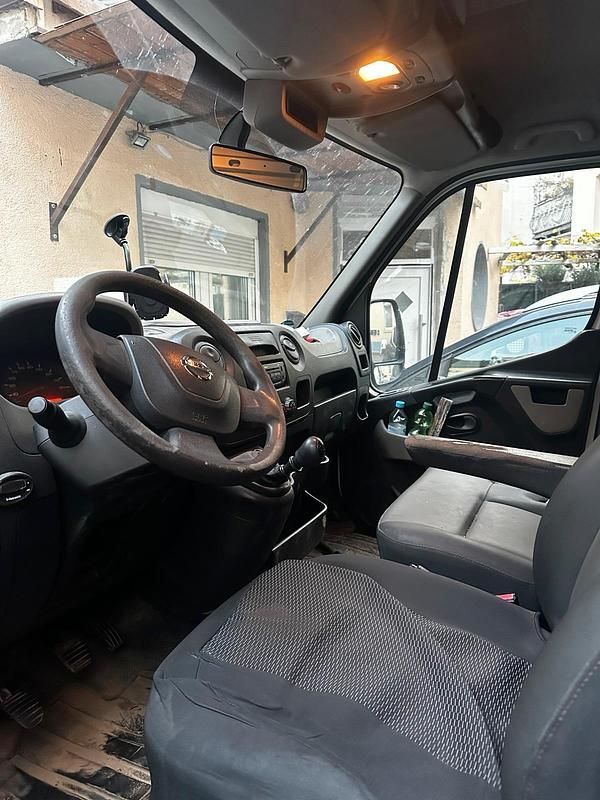 Weiß Gebraucht 2012 Nissan NV400 Van | 15.000 € - Bild 1/4