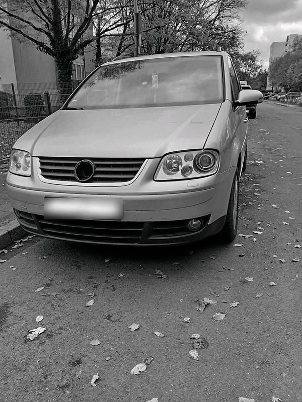 Gebraucht VW Touran 140 PS (102 kW) 2006 Silber Van / Kleinbus