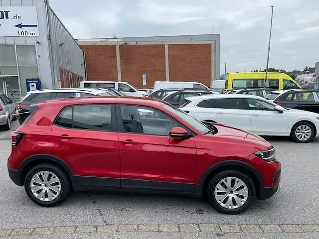 Gebraucht VW T-Cross 95 PS (69 kW) 2025 Kings red metallic SUV