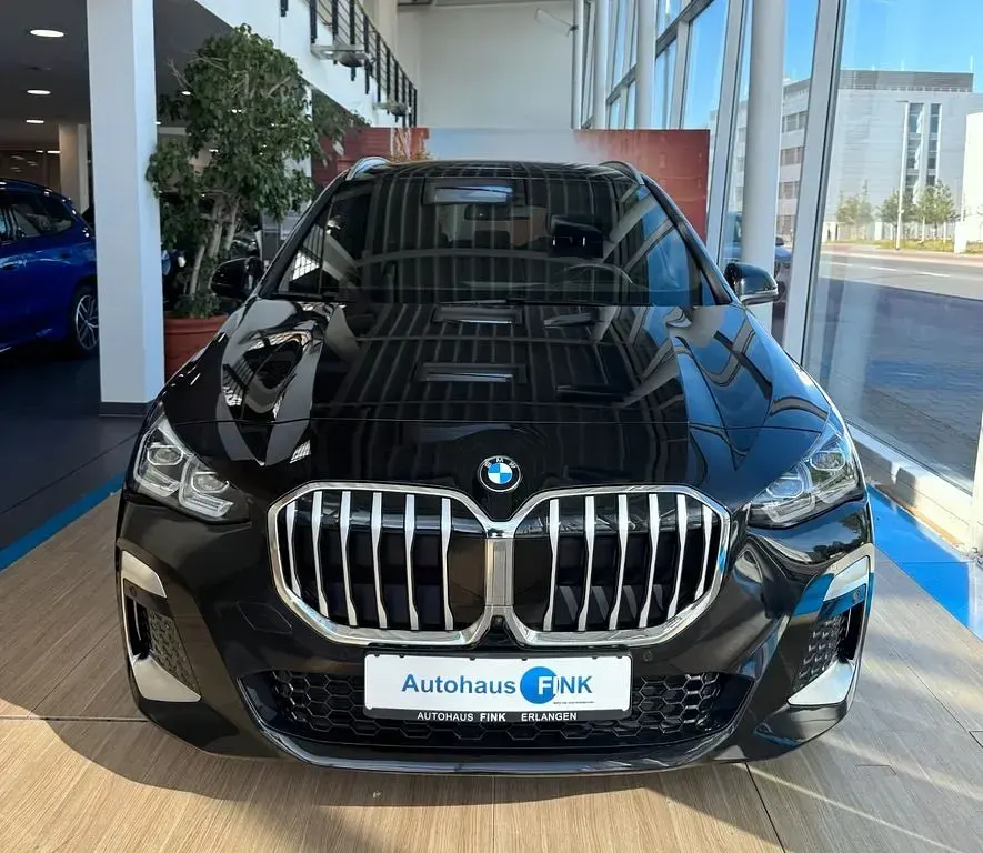 Gebraucht BMW 220 M Sport 170 PS (125 kW) 2023 Schwarz Van / Kleinbus