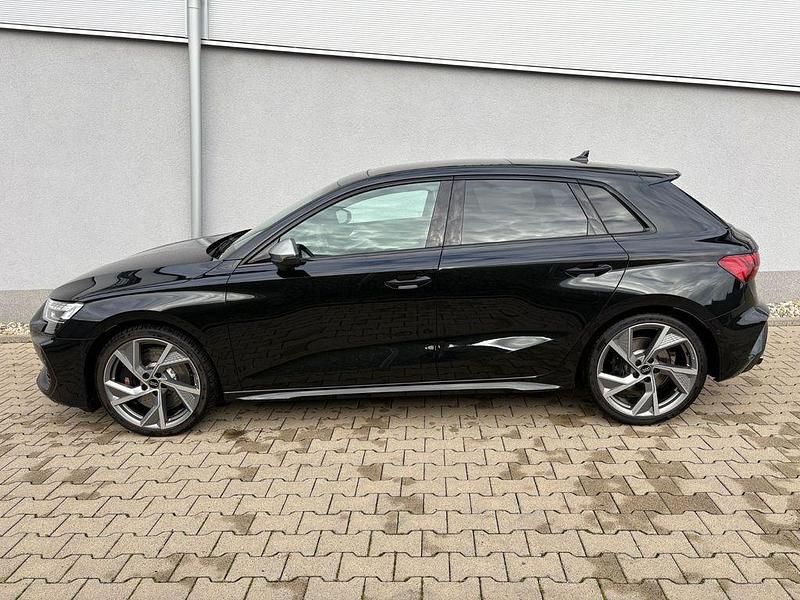 Gebraucht Audi S3 Sport 333 PS (244 kW) 2025 Schwarz Limousine