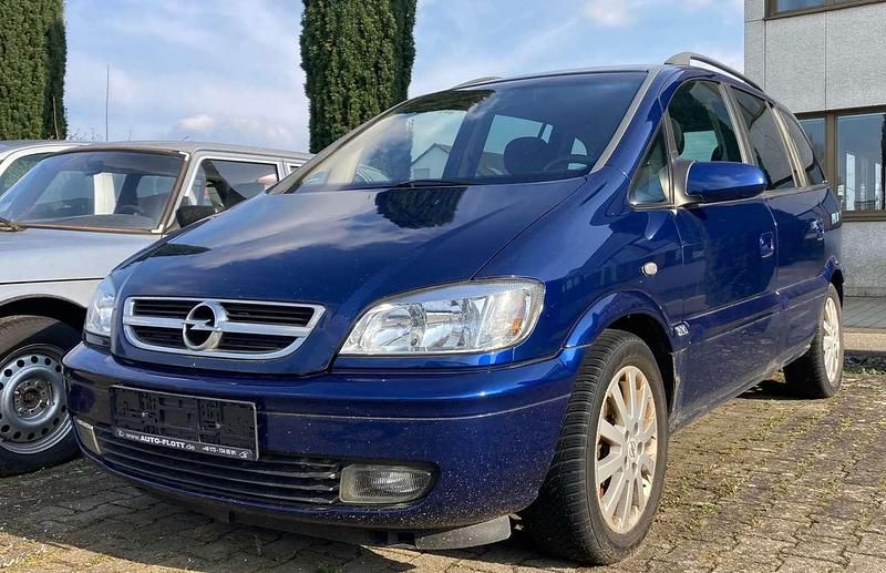 Ultrablau mi2 Gebraucht 2005 Opel Zafira Njoy Van / Kleinbus | 999 € (Superpreis) - Bild 1/4