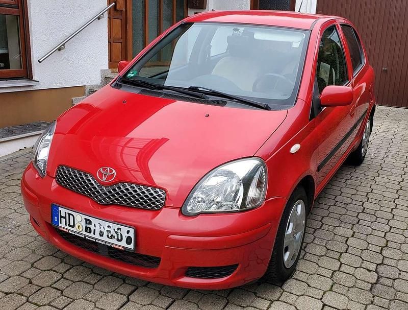 Gebraucht 2004 Toyota Yaris Sol Limousine | 1.600 € (Guter Preis) - Bild 1/4
