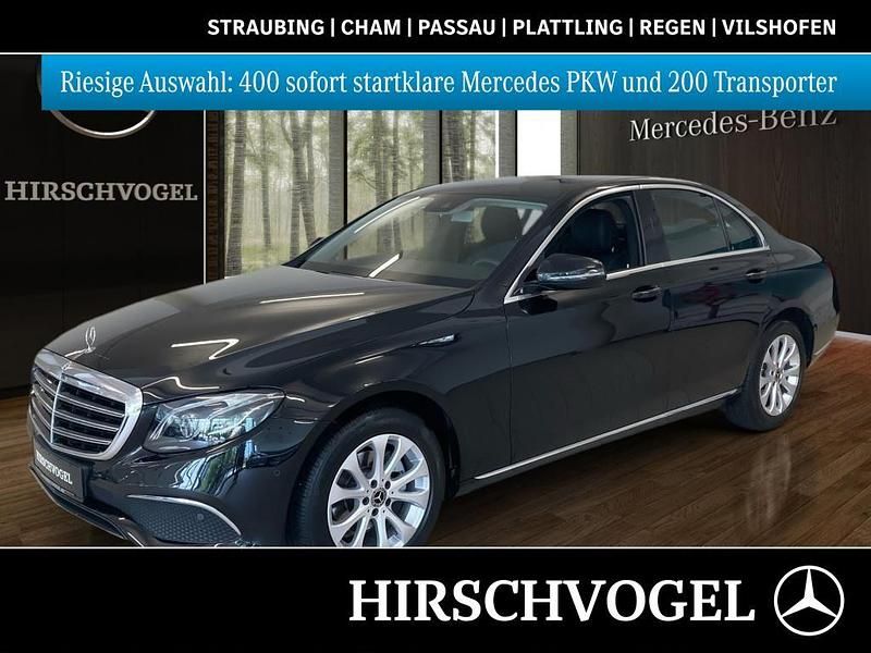 Metalliclack obsidianschwarz Gebraucht 2019 Mercedes E200 Exclusive Limousine | 27.890 € (Superpreis) - Bild 1/4