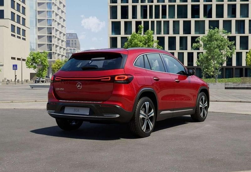 Gebraucht Mercedes EQA250 Progressive 139 kW (190 PS) 2023 Manufaktur lack manufaktur pat SUV