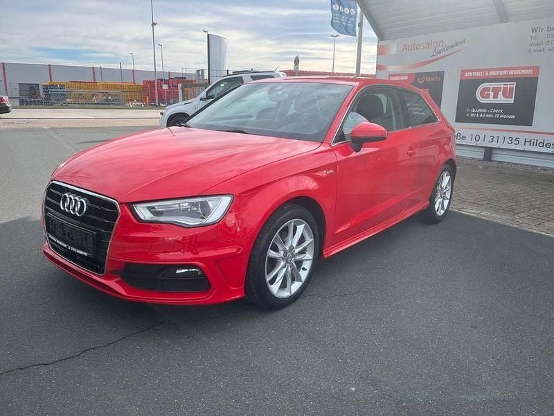 Gebraucht Audi A3 S-Line 150 PS (110 kW) 2015 Rot Limousine