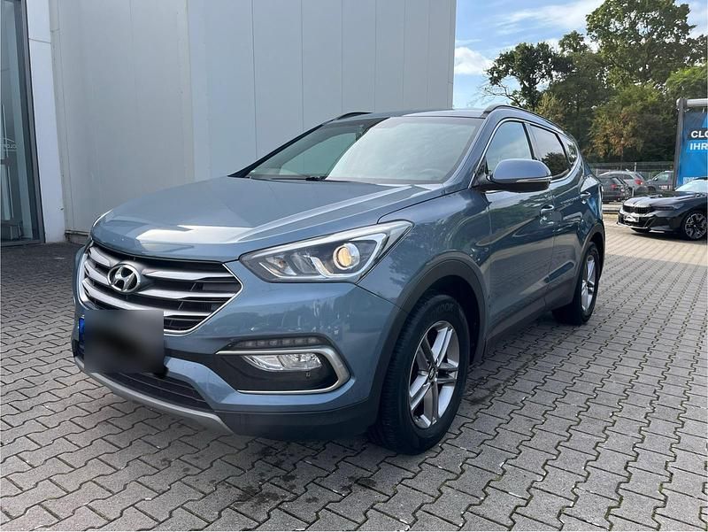 Blau Gebraucht 2018 Hyundai Santa Fe Style SUV | 19.200 € (Fairer Preis) - Bild 1/4