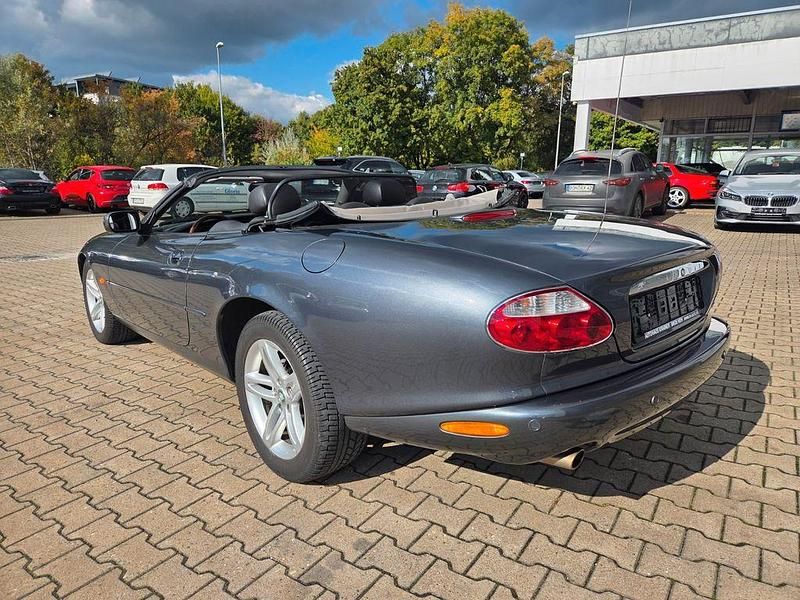 Gebraucht Jaguar XK8 284 PS (208 kW) 2003 Grau Cabrio