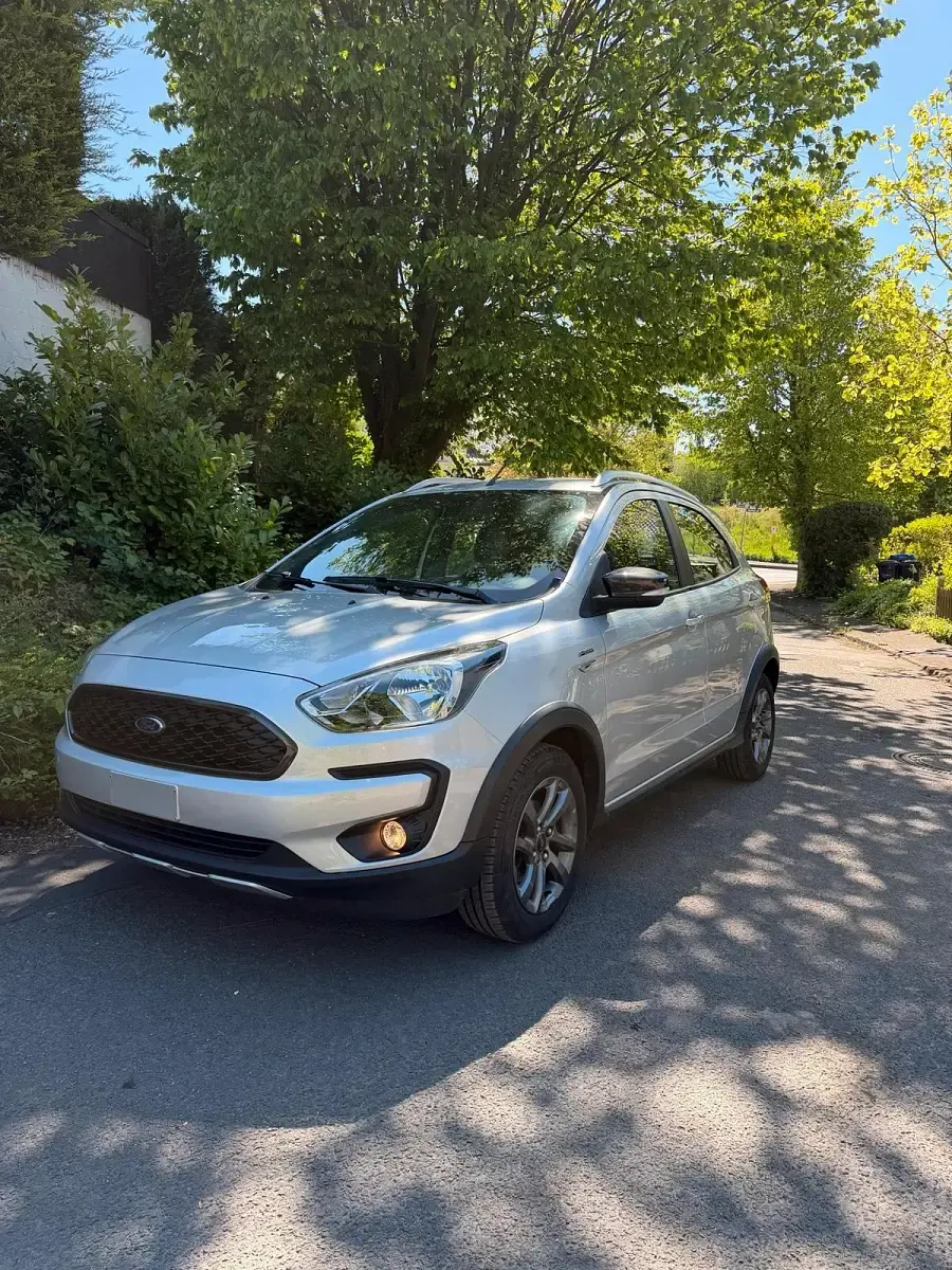 Second-hand Ford Ka Plus Active 85 CP (62 kW) 2019 Argintiu Hatchback