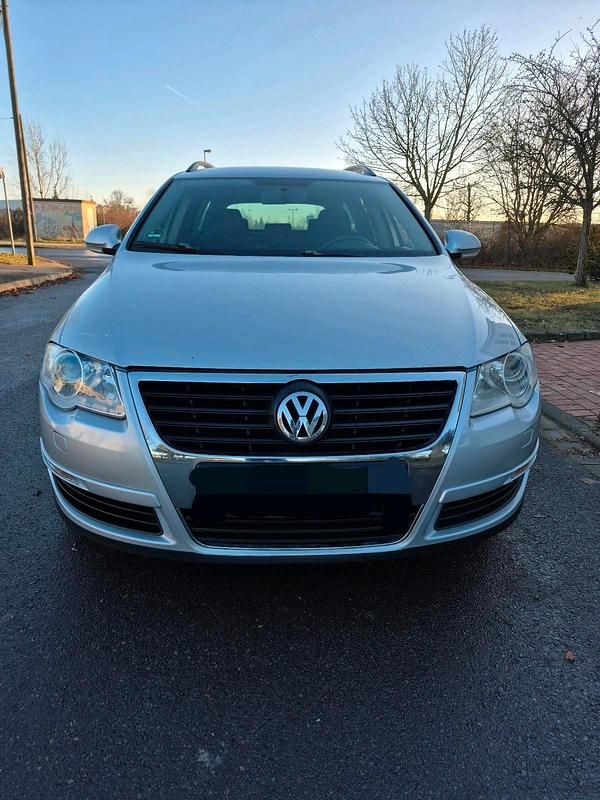 Silber Gebraucht 2007 VW Passat Kombi | 1.990 € (Fairer Preis) - Bild 1/4