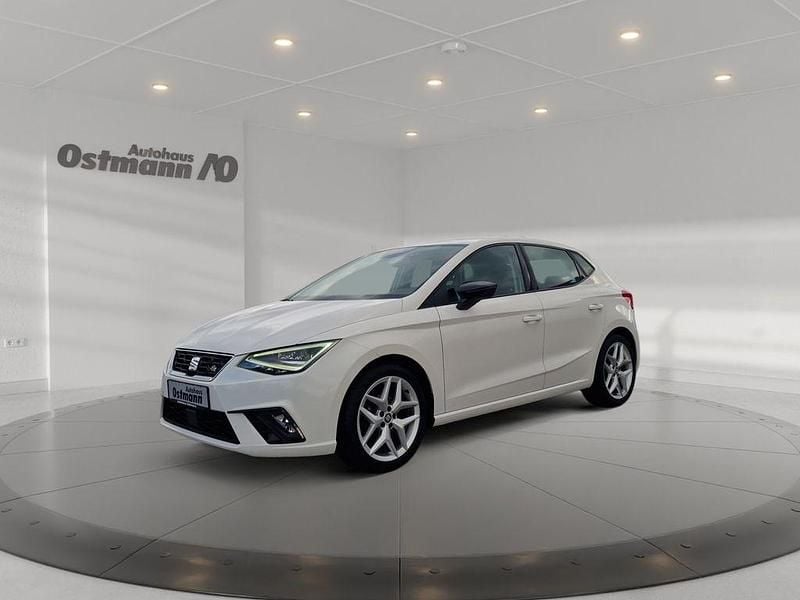 Weiß Gebraucht 2018 Seat Ibiza FR Limousine | 12.498 € (Fairer Preis) - Bild 1/4