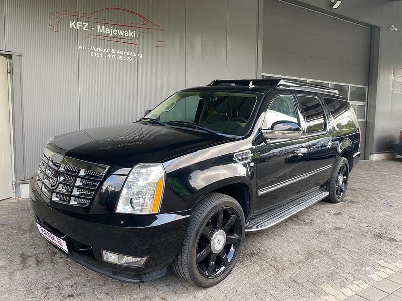 Schwarz Gebraucht 2011 Cadillac Escalade SUV | 29.900 € (Teuer) - Bild 1/4