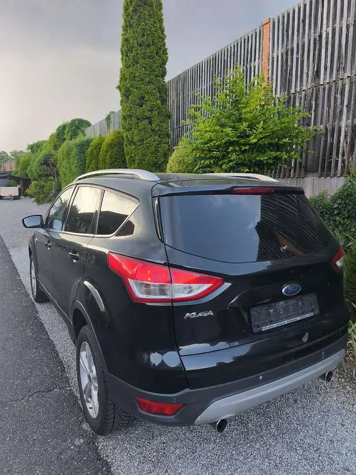 Gebraucht Ford Kuga Titanium 163 PS (119 kW) 2014 Schwarz SUV