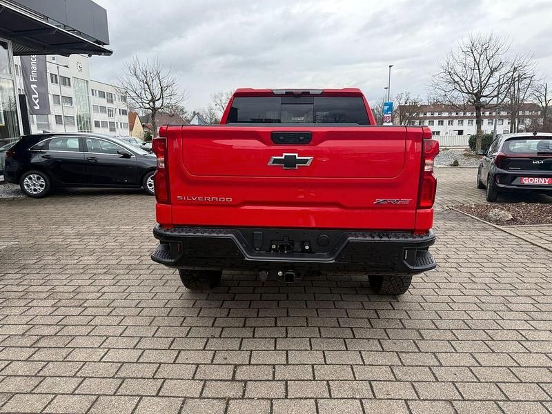 Neu Chevrolet Silverado 426 PS (313 kW) 2026 Rot SUV