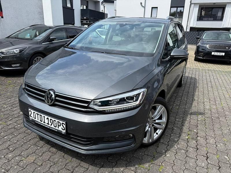 Gebraucht VW Touran Highline 190 PS (139 kW) 2018 Grau Van / Kleinbus