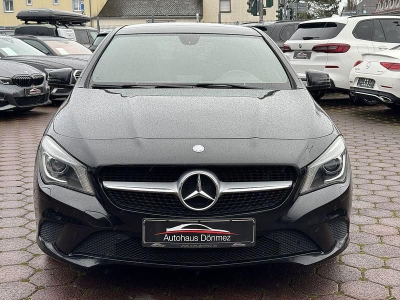 Gebraucht Mercedes CLA180 122 PS (89 kW) 2014 Schwarz Limousine