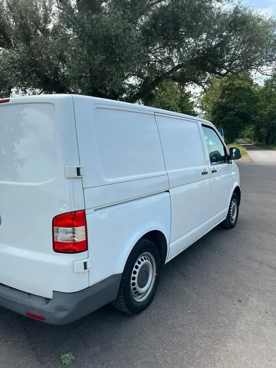 Gebraucht VW Transporter 102 PS (75 kW) 2013 Weiß Van