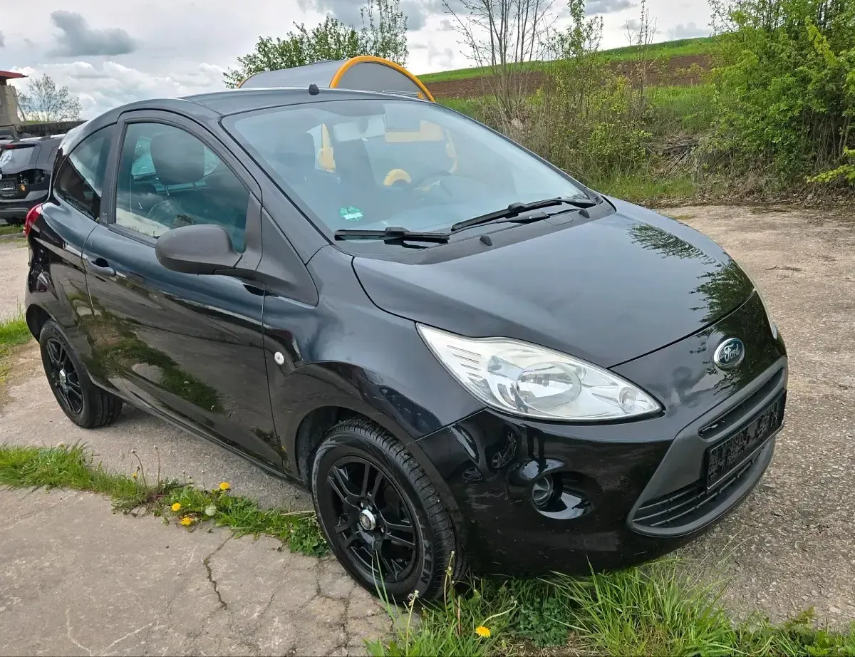 Gebraucht Ford Ka 70 PS (51 kW) 2011 Schwarz Kleinwagen