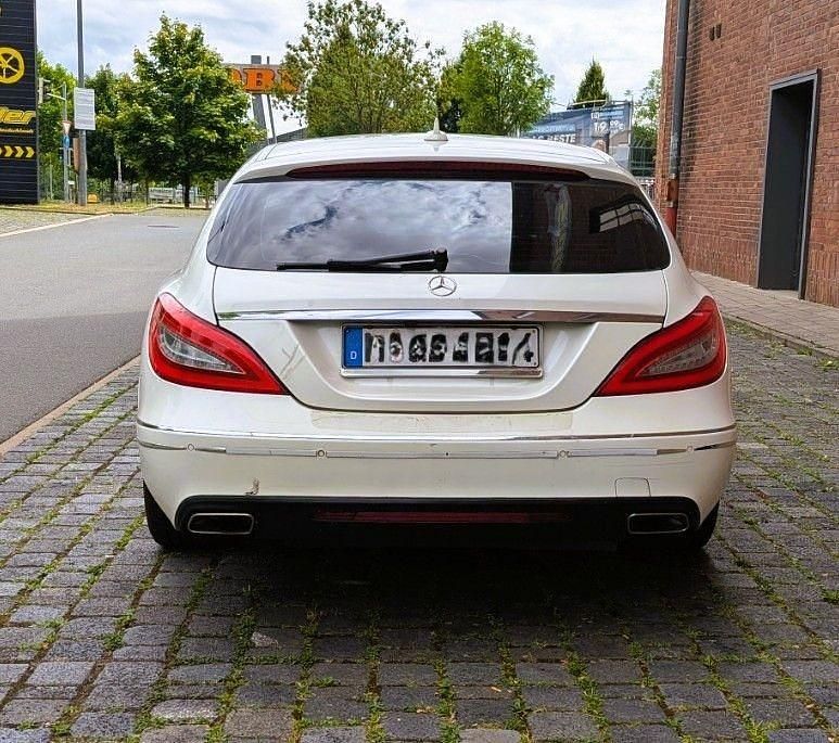 Gebraucht Mercedes CLS250 Shooting Brake 204 PS (150 kW) 2012 Weiß Kombi