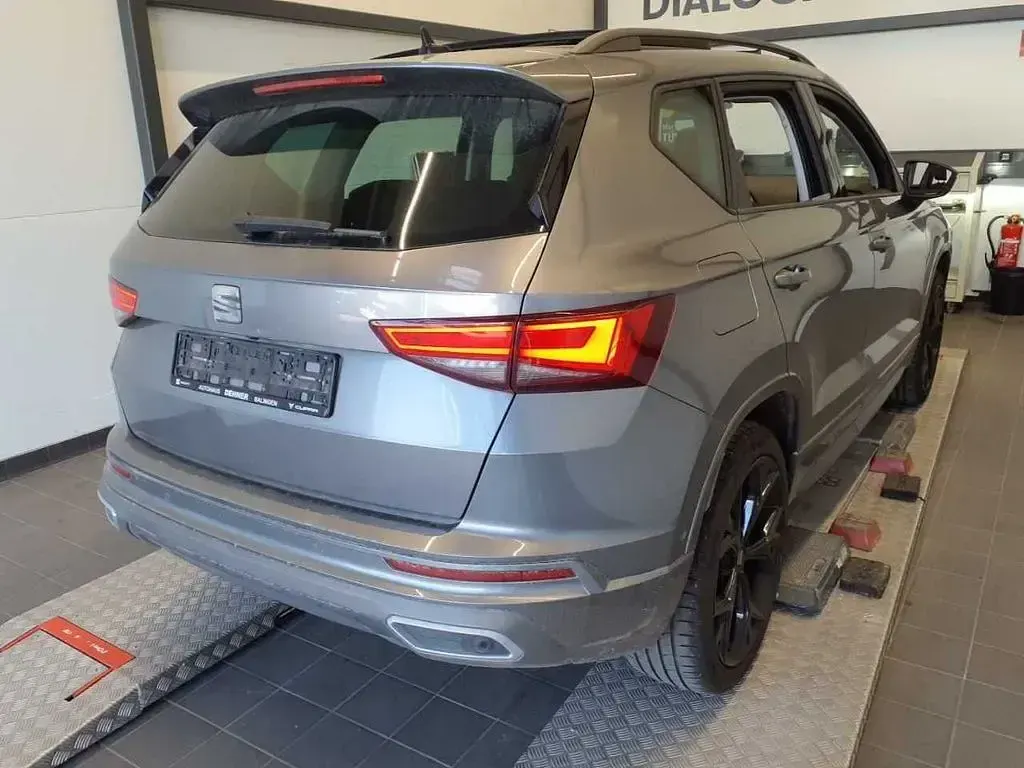 Gebraucht Seat Ateca FR 190 PS (139 kW) 2023 Graphitgrau (metallic) SUV
