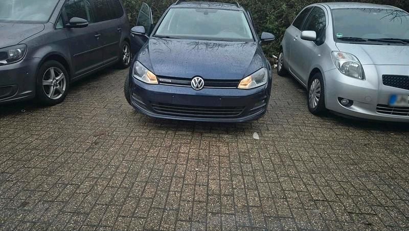 Gebraucht VW Golf VII 110 PS (80 kW) 2015 Blau Kombi