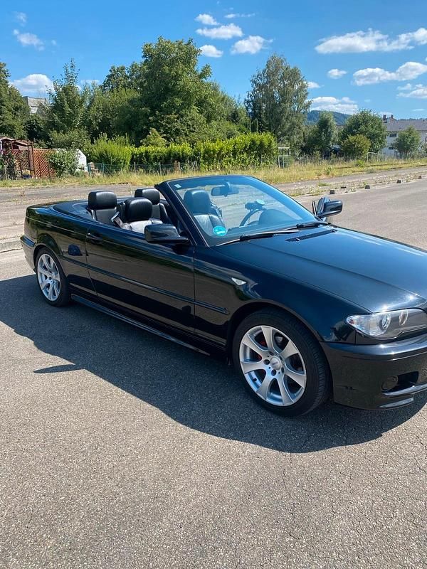 Gebraucht BMW 318 Cabriolet 143 PS (105 kW) 2005 Schwarz Cabrio