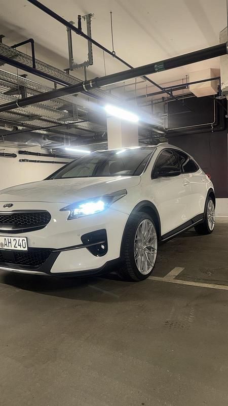 Gebraucht Kia XCeed Xdition 204 PS (150 kW) 2021 Weiß SUV