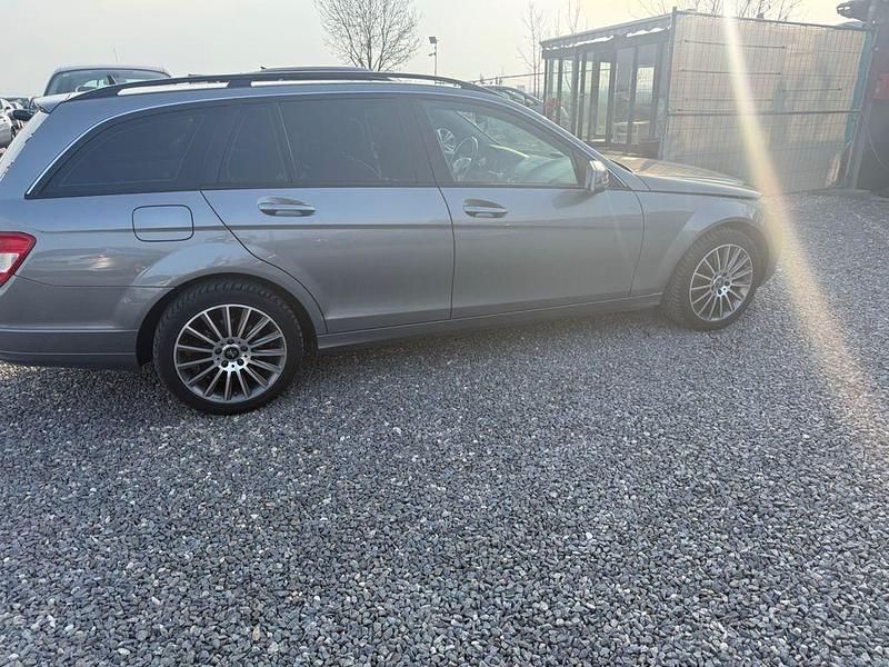 Gebraucht Mercedes C180 156 PS (114 kW) 2008 Silber Kombi