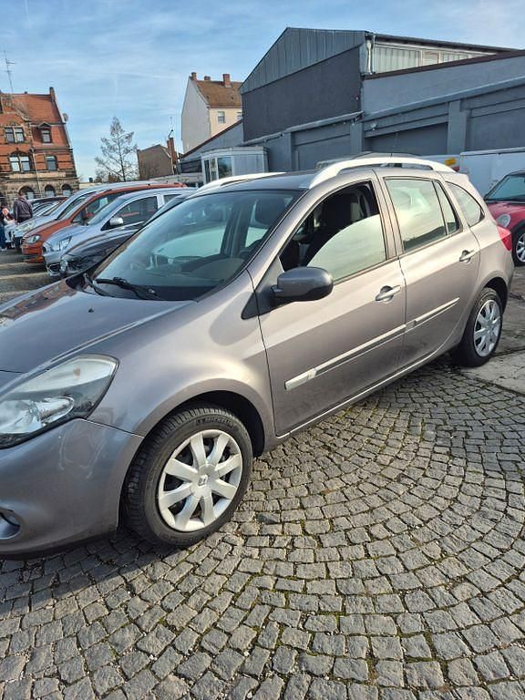 Gebraucht Renault Clio II Expression 75 PS (55 kW) 2010 Grau Limousine
