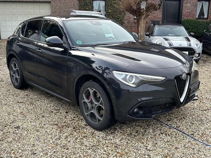 Gebraucht Alfa Romeo Stelvio Super 209 PS (153 kW) 2018 Colore esterno SUV