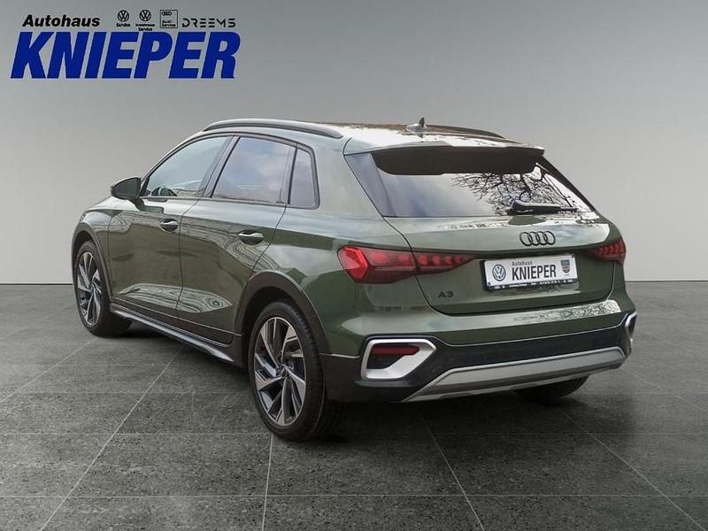 Neu Audi A3 Ambiente 150 PS (110 kW) 2025 Distriktgrün metallic Kombi