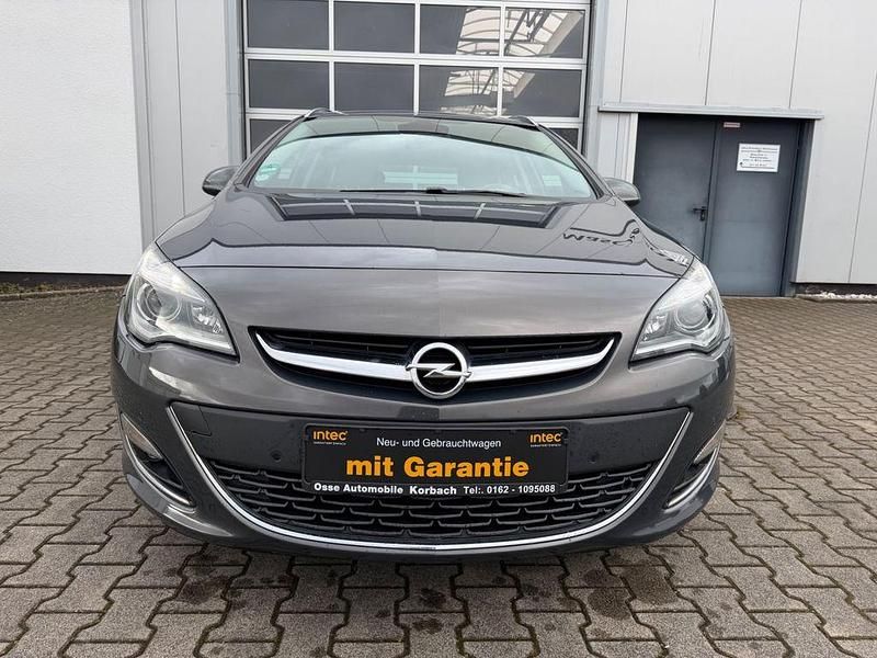 Gebraucht Opel Astra Exklusiv 165 PS (121 kW) 2014 Grau Kombi