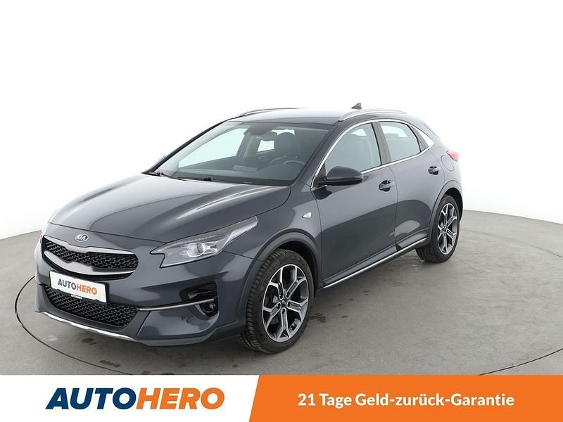 Grau Gebraucht 2020 Kia XCeed Vision SUV | 18.360 € (Etwas zu teuer) - Bild 1/3