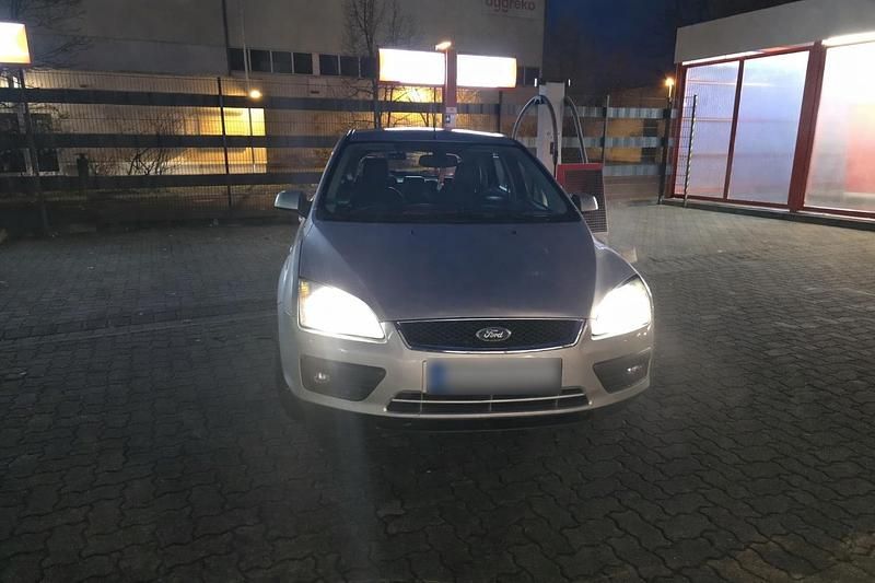 Second-hand Ford Focus 102 CP (75 kW) 2006 Gri Berlinǎ