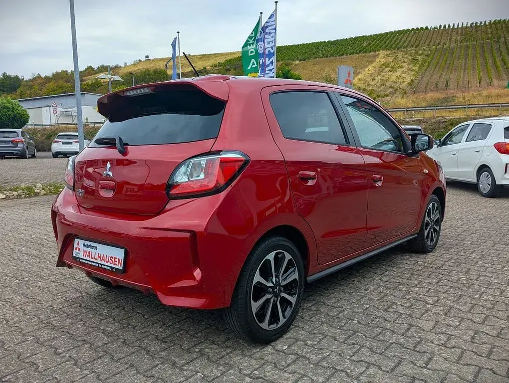 Gebraucht Mitsubishi Space Star Spirit+ 71 PS (52 kW) 2021 Amarena rot Kleinwagen