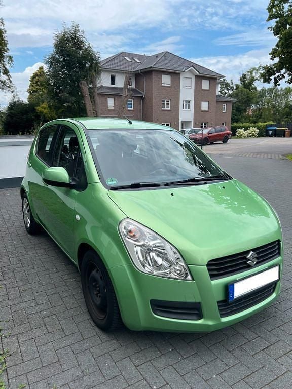 Grün Gebraucht 2009 Suzuki Splash Comfort Kleinwagen | 4.790 € (Superpreis) - Bild 1/4