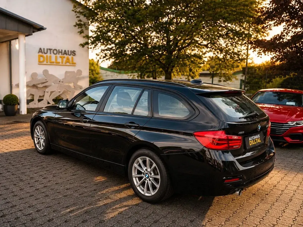 Gebraucht BMW 318 Advantage 150 PS (110 kW) 2018 Schwarz Kombi