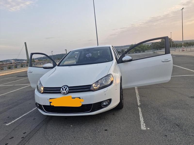 Weiß Gebraucht 2009 VW Golf VI | 5.000 € (Fairer Preis) - Bild 1/4