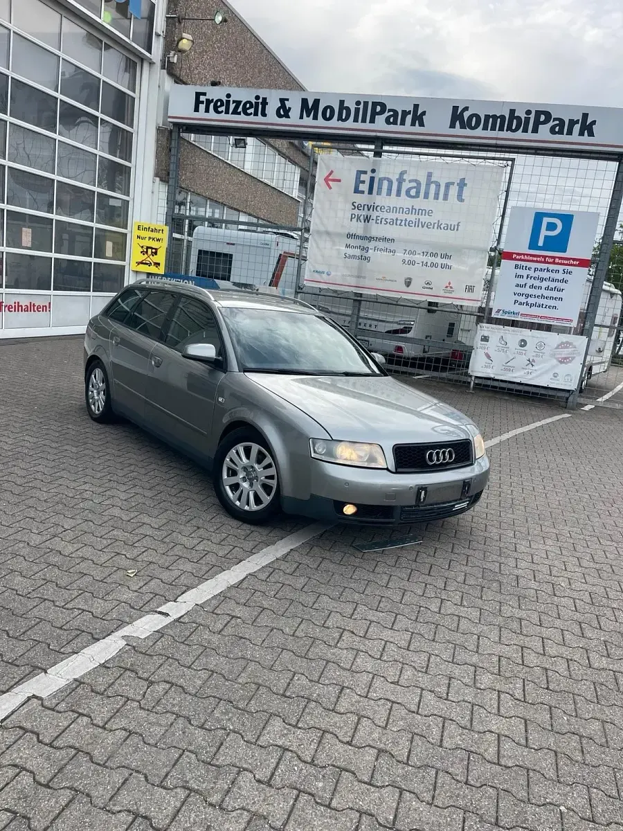 Gebraucht Audi A4 S-Line 131 PS (96 kW) 2003 Grau Kombi