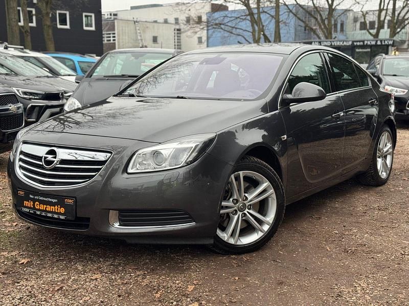 Usata Opel Insignia 260 CV (191 kW) 2009 Grigio Berlina
