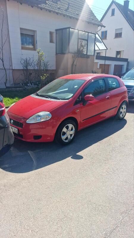 Rot Gebraucht 2006 Fiat Grande Punto Kleinwagen | 1.200 € - Bild 1/4