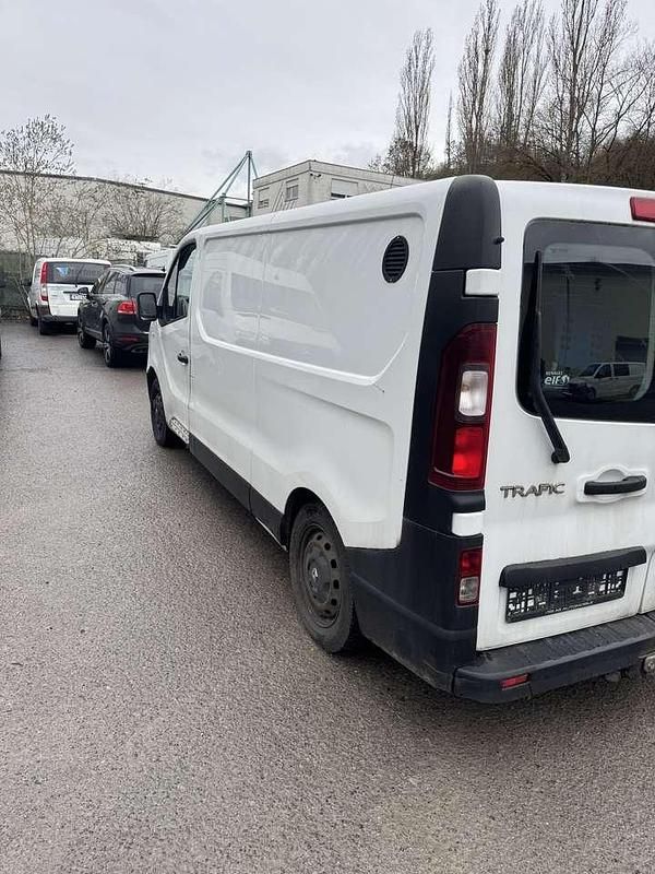 Gebraucht Renault Trafic Komfort 116 PS (85 kW) 2015 Van / Kleinbus