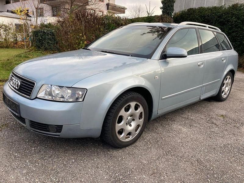 Blau Gebraucht 2003 Audi A4 Comfort Kombi | 2.290 € (Etwas zu teuer) - Bild 1/4