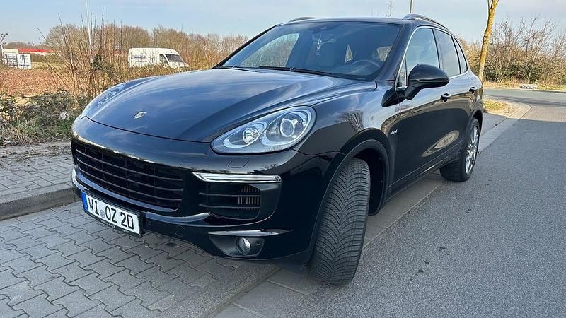 Schwarz Gebraucht 2015 Porsche Cayenne SUV | 27.500 € (Fairer Preis) - Bild 1/4