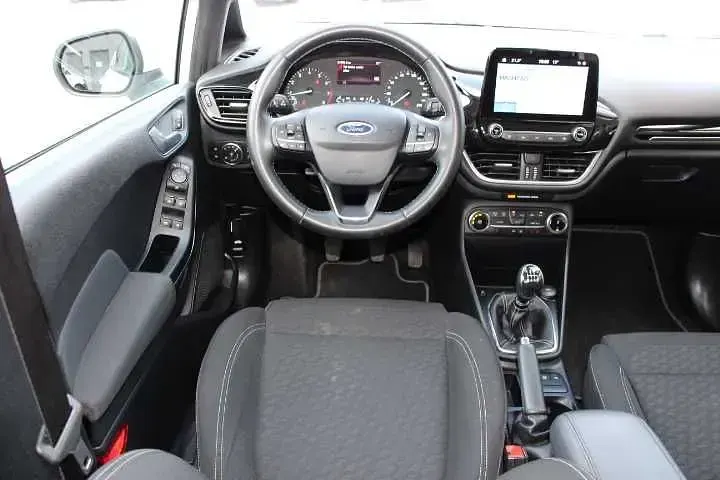 Gebraucht Ford Fiesta Titanium 125 PS (91 kW) 2022 Frostweiß Kleinwagen
